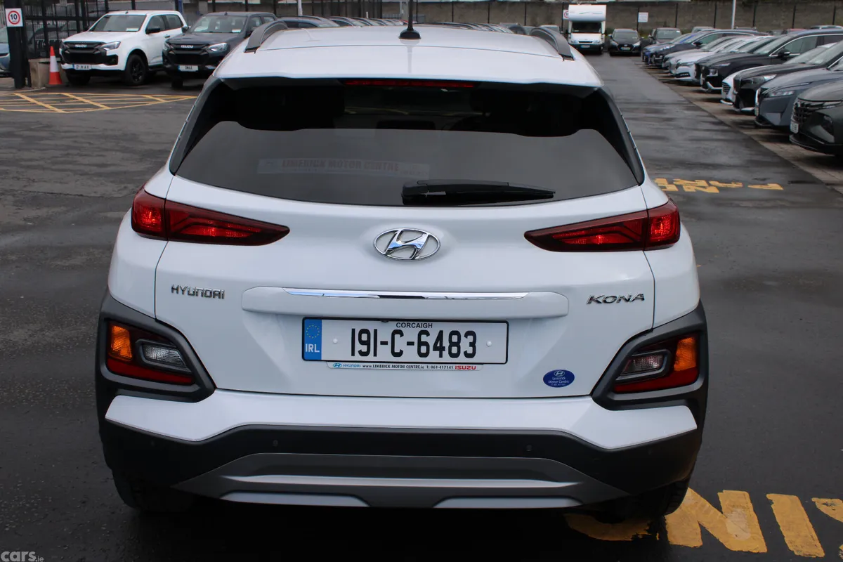 Hyundai KONA MPV, Diesel, 2019, White