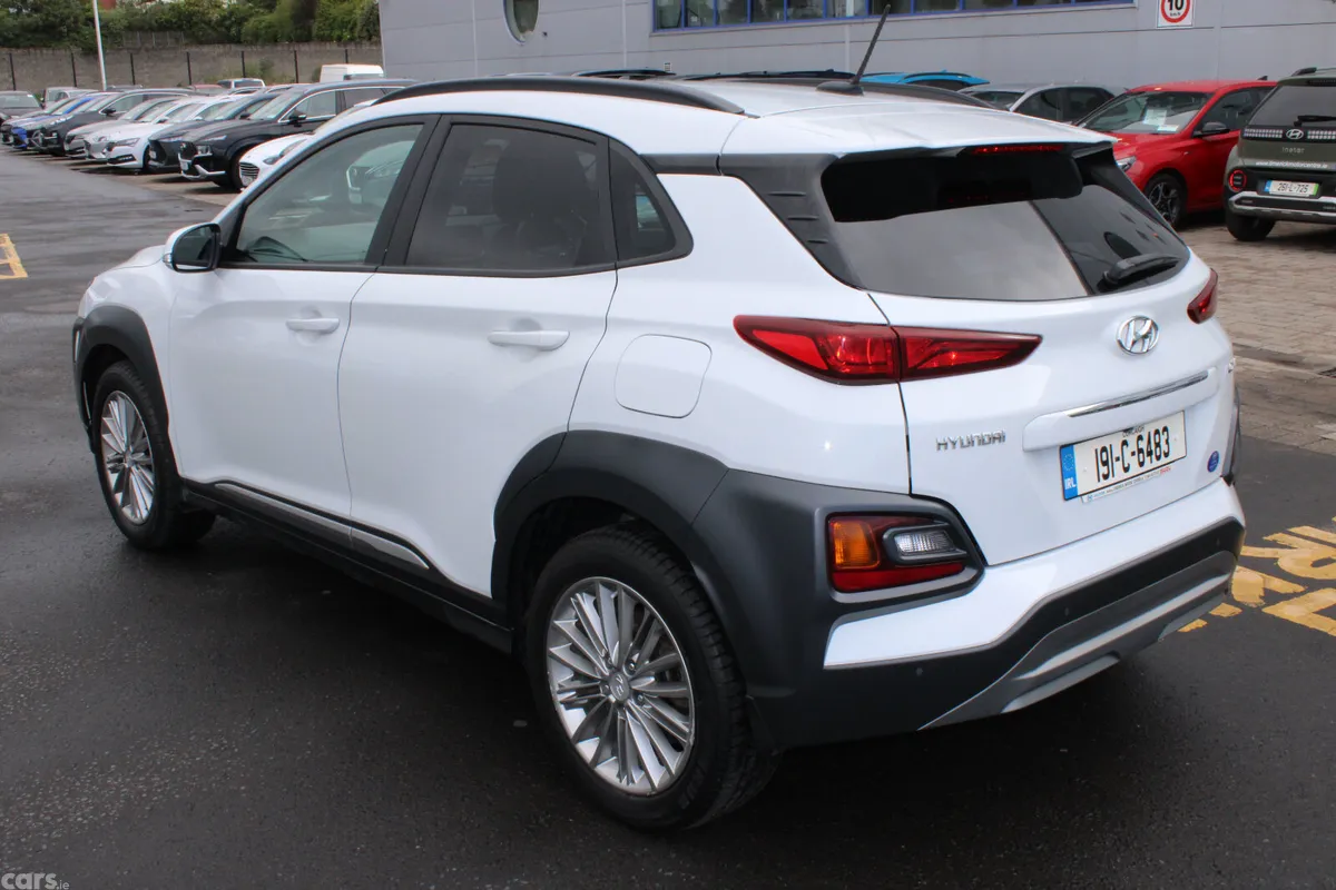 Hyundai KONA MPV, Diesel, 2019, White