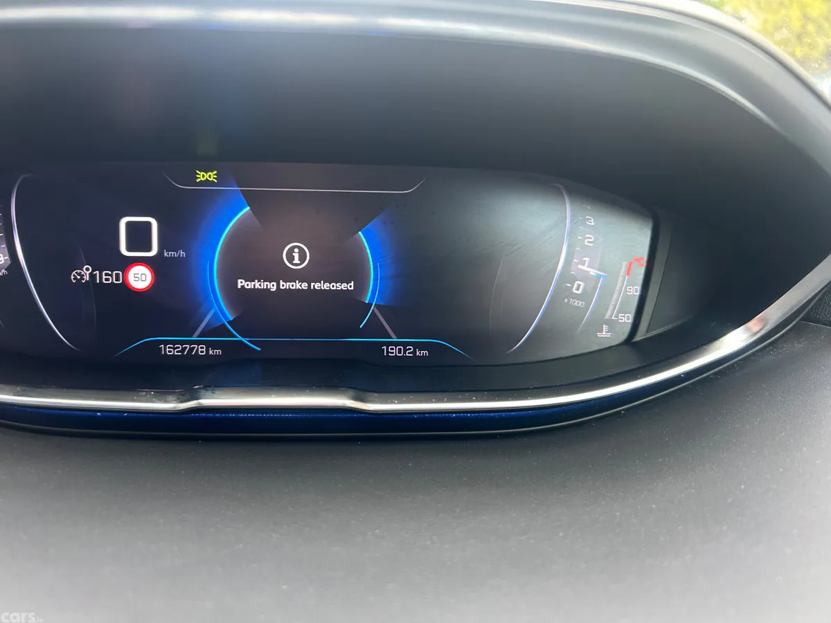 Peugeot 3008 MPV, Diesel, 2022, Blue