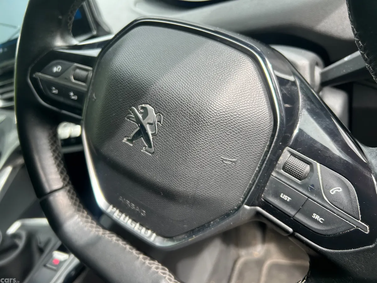 Peugeot 3008 MPV, Diesel, 2022, Blue