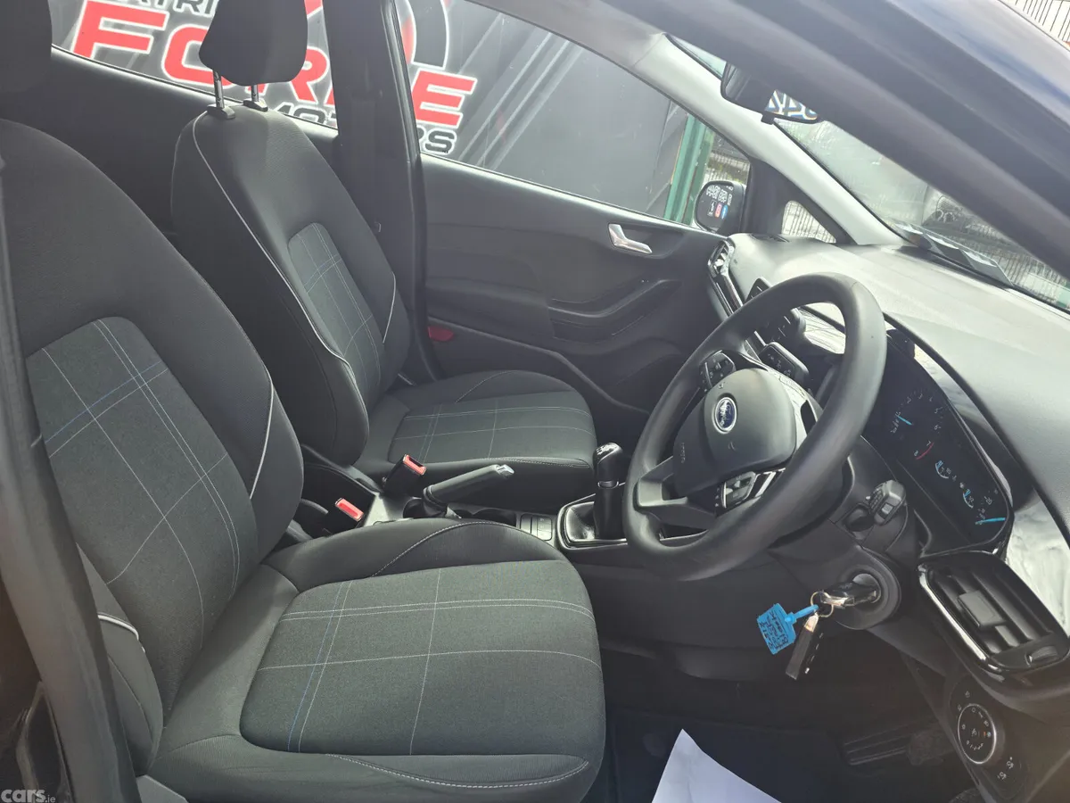 Ford Fiesta Hatchback, Petrol, 2018, Black