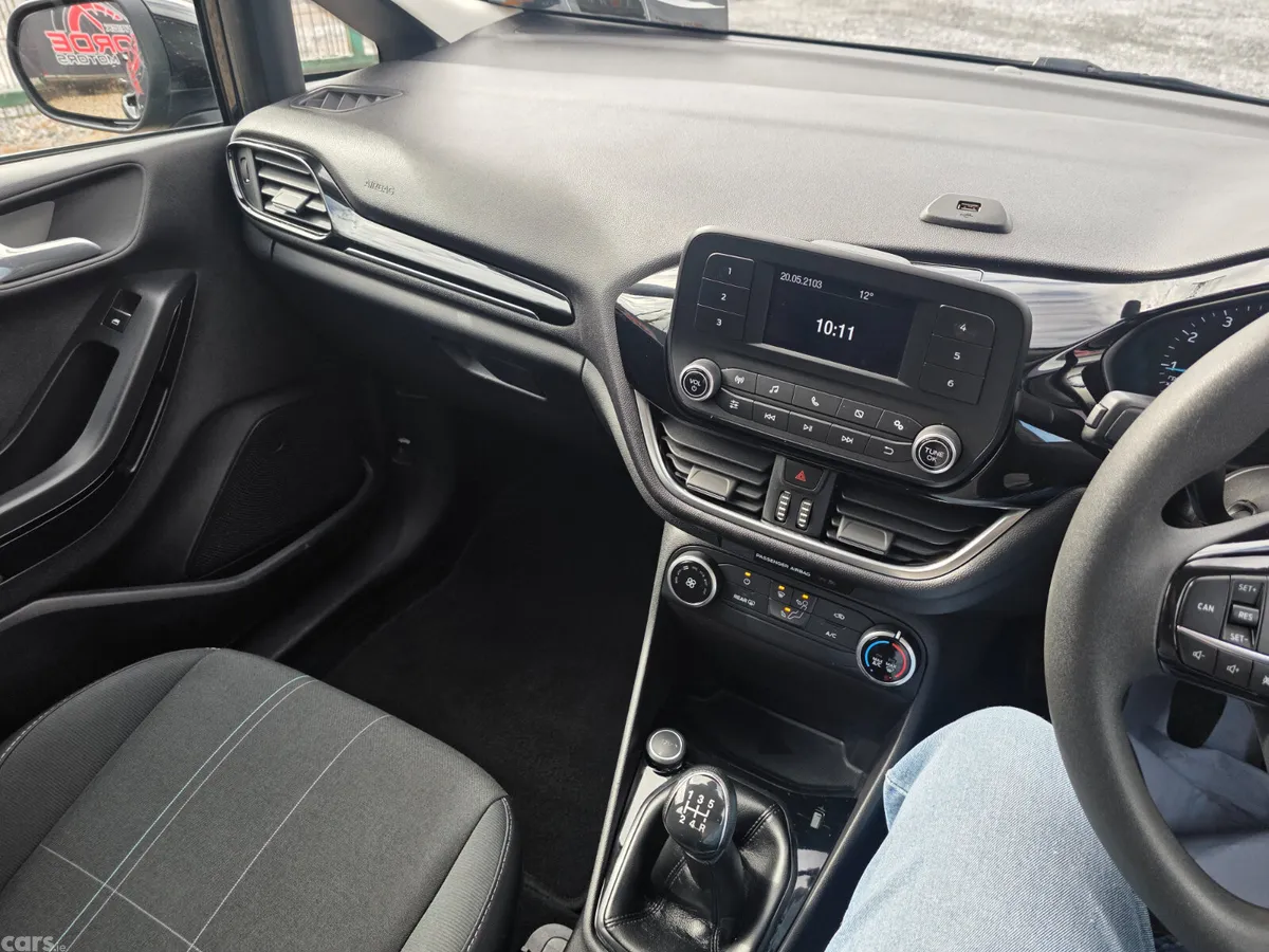 Ford Fiesta Hatchback, Petrol, 2018, Black