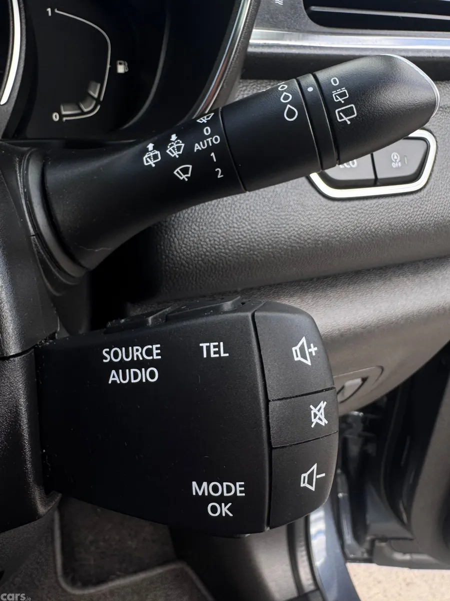 Renault Kadjar SUV, Diesel, 2019, Grey