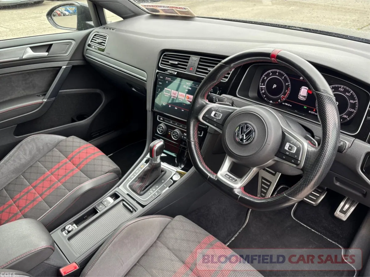 Volkswagen Golf Hatchback, Petrol, 2020, Black