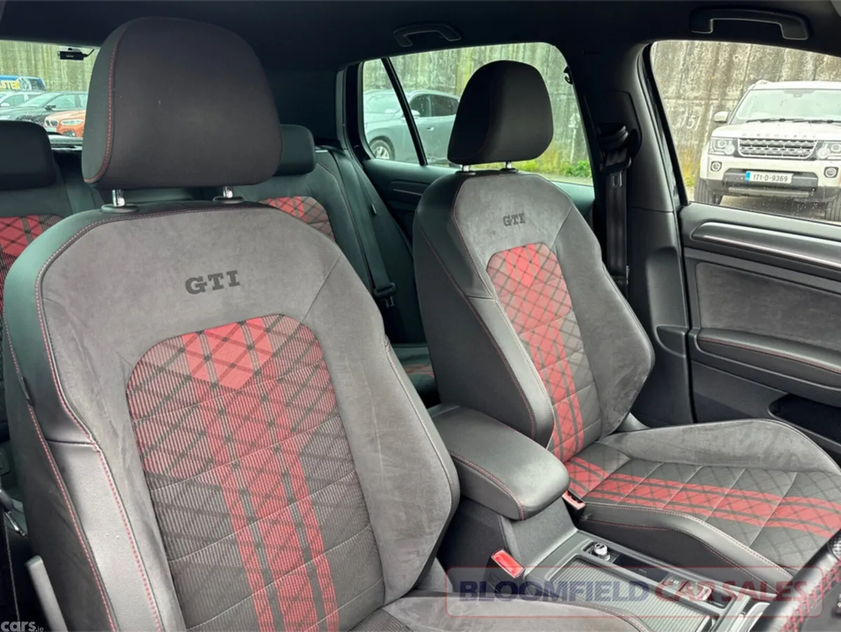 Volkswagen Golf Hatchback, Petrol, 2020, Black
