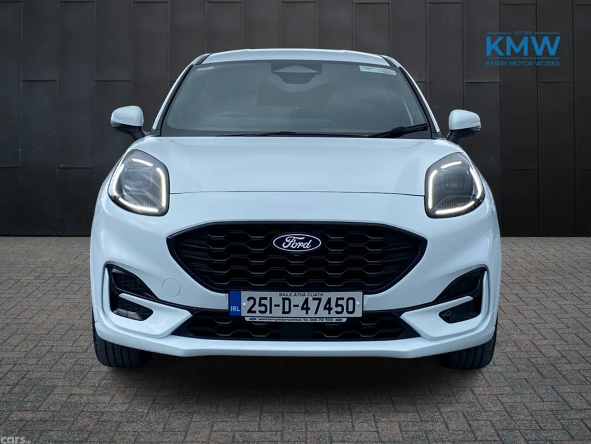 Ford Puma MPV, Petrol Hybrid, 2025, White