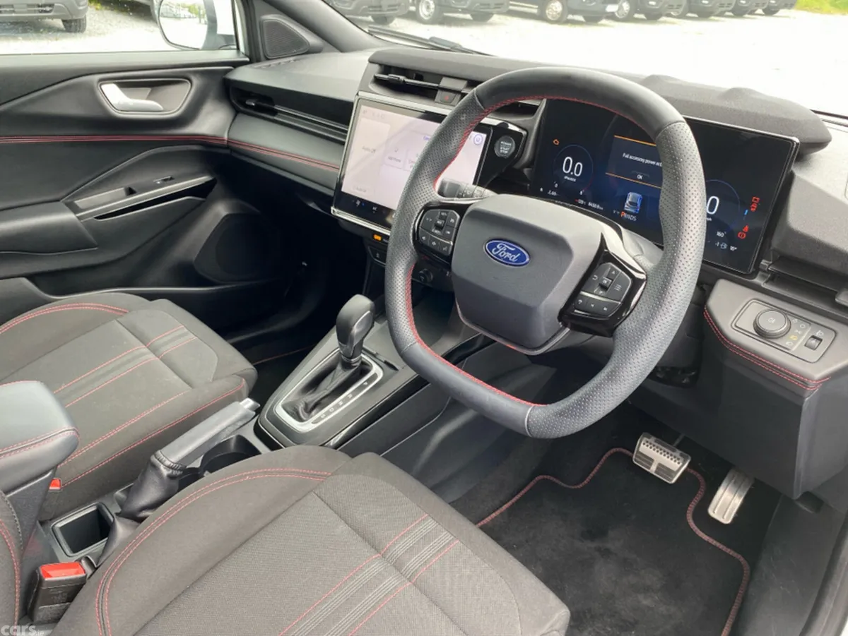 Ford Puma MPV, Petrol Hybrid, 2025, White