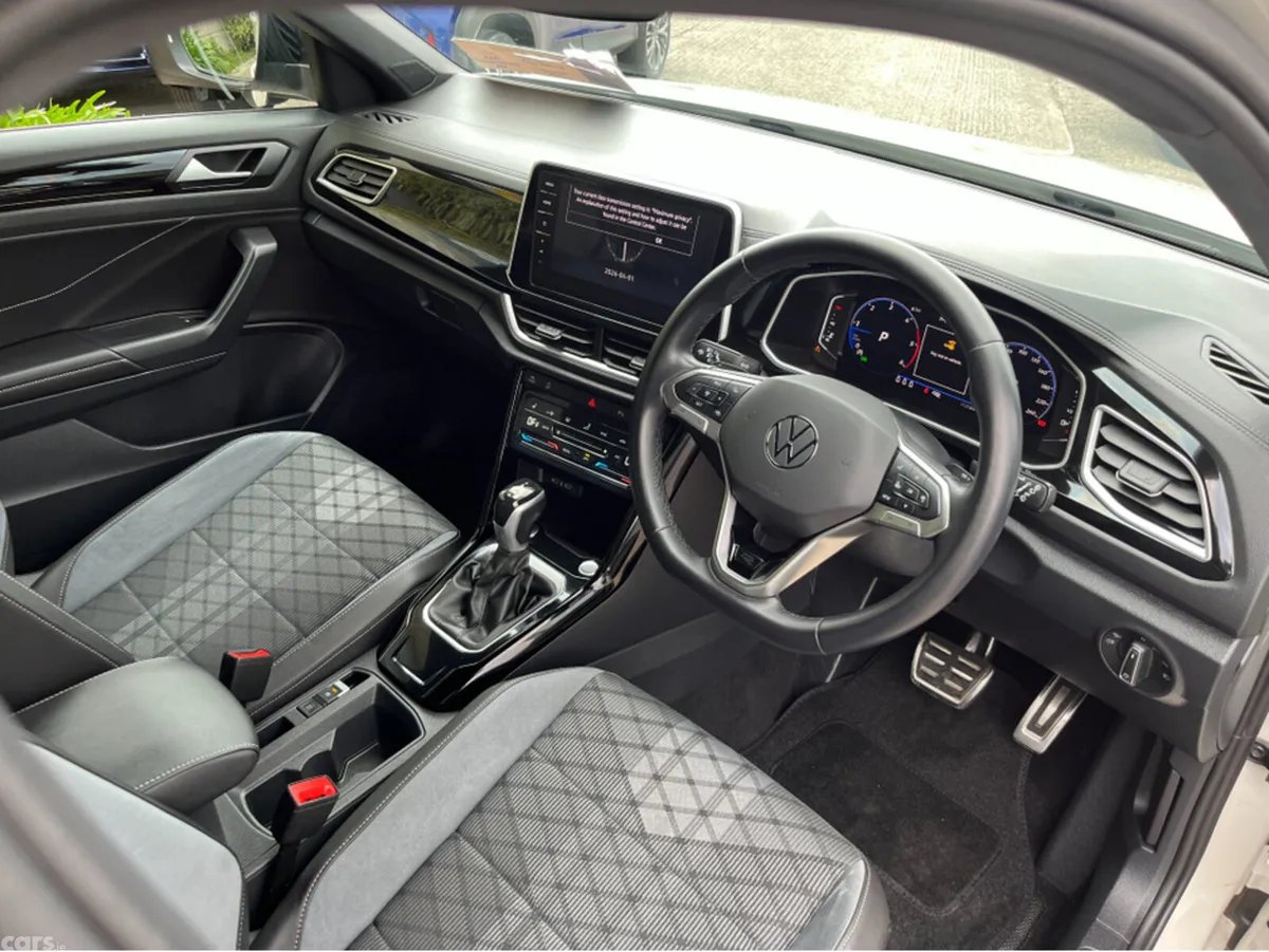 Volkswagen T-Roc SUV, Diesel, 2024, White