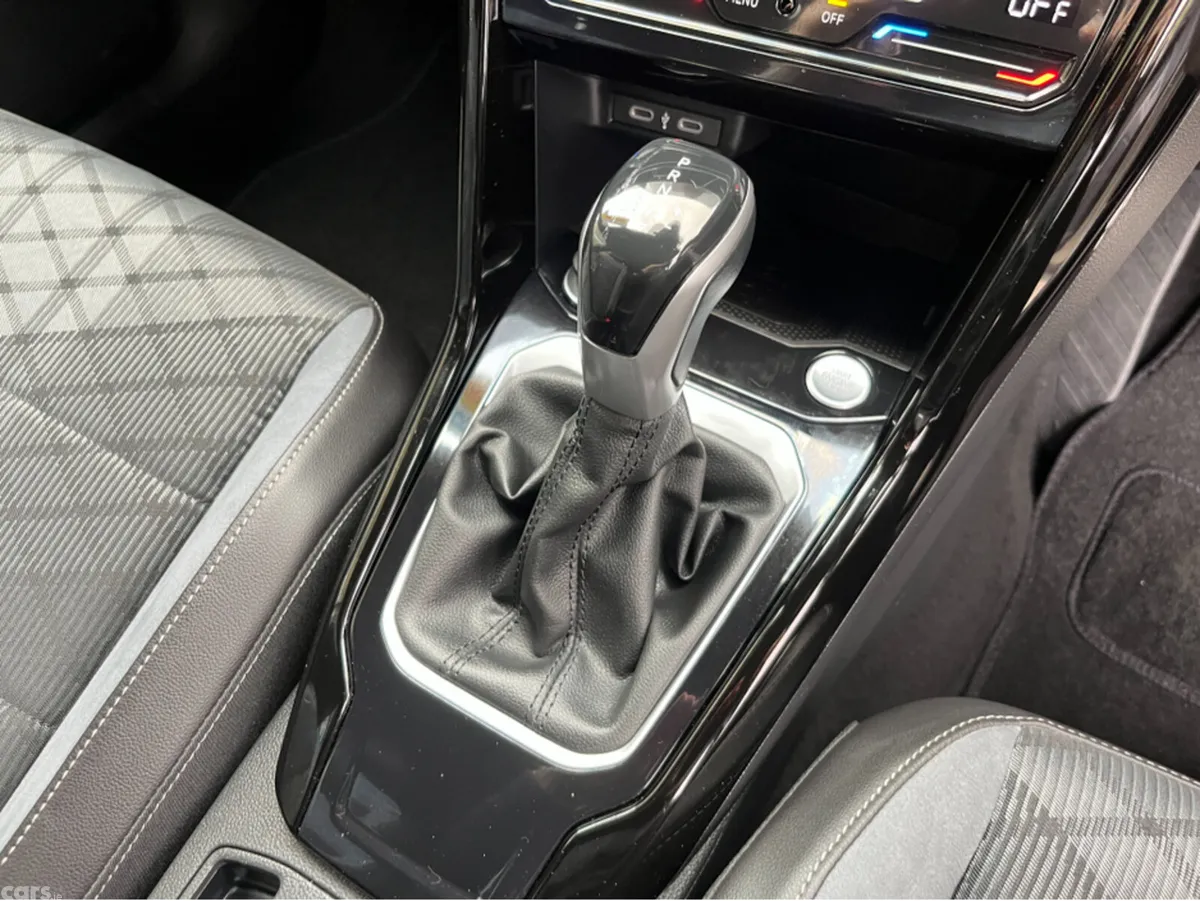 Volkswagen T-Roc SUV, Diesel, 2024, White