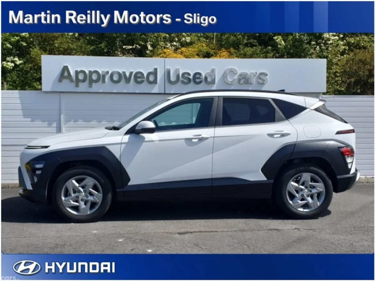 Hyundai KONA MPV, Petrol, 2026, White