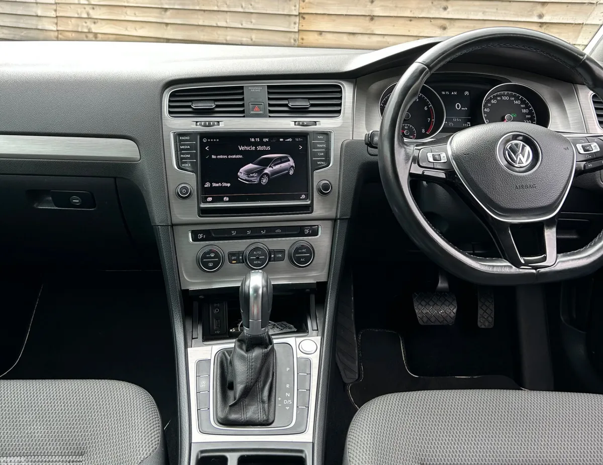 Volkswagen Golf Hatchback, Petrol, 2016, Blue