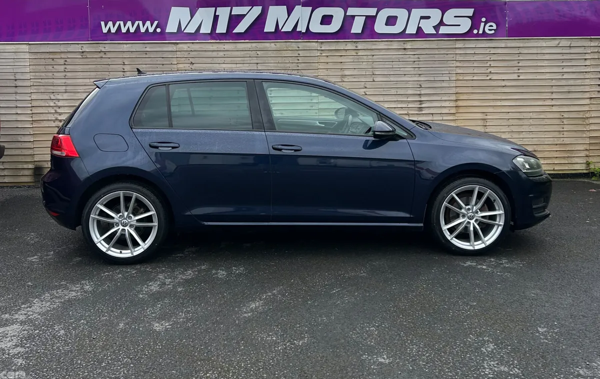 Volkswagen Golf Hatchback, Petrol, 2016, Blue