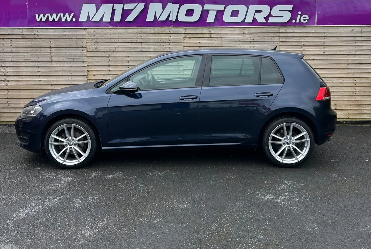 Volkswagen Golf Hatchback, Petrol, 2016, Blue