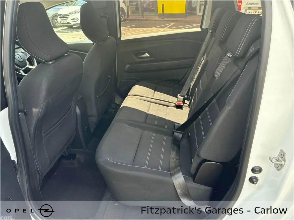 Dacia Jogger MPV, Petrol, 2022, White