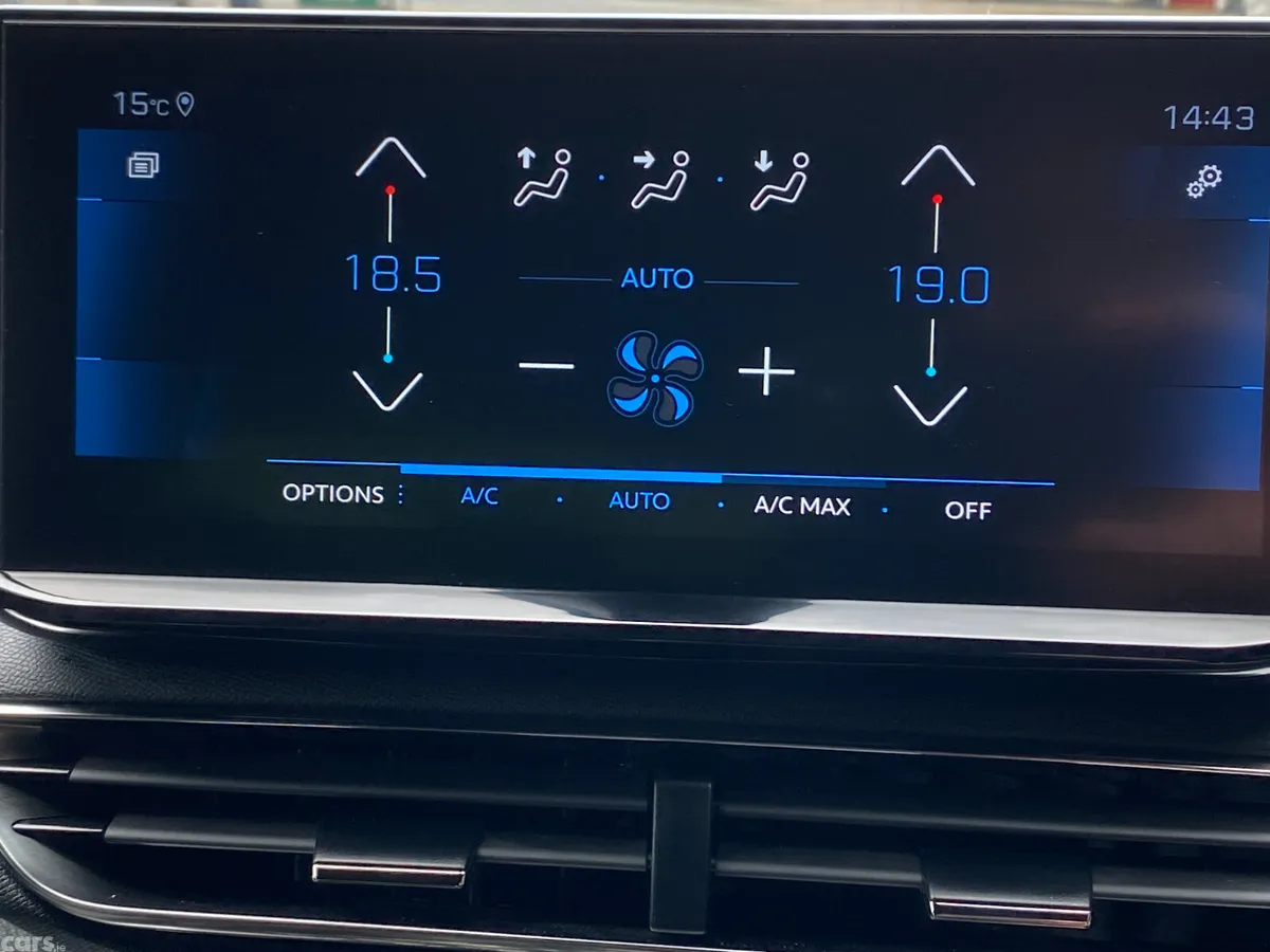 Peugeot 3008 MPV, Diesel, 2022, Grey