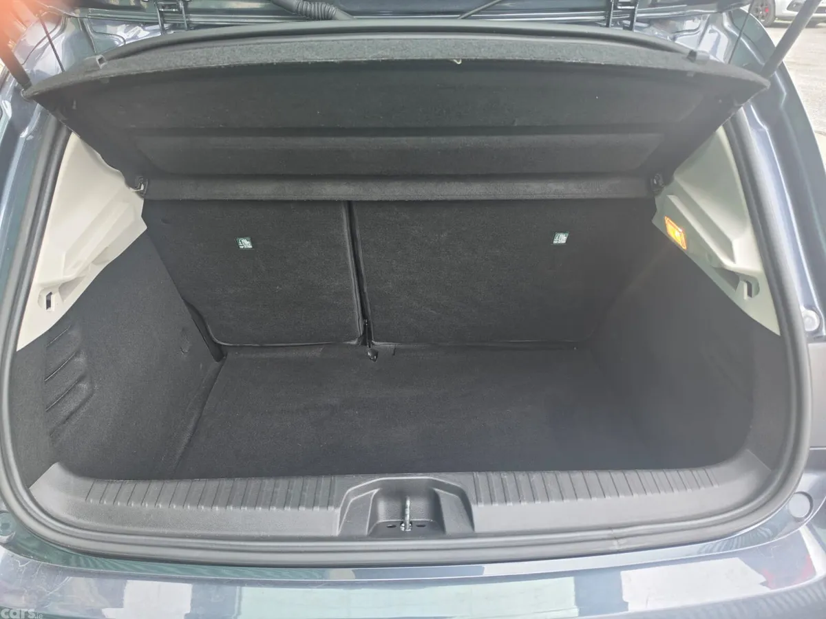 Renault Clio Hatchback, Petrol, 2022, Grey