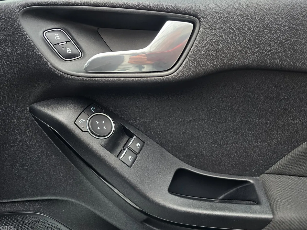 Ford Fiesta Hatchback, Petrol, 2018, White