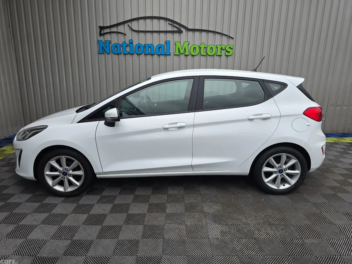 Ford Fiesta Hatchback, Petrol, 2018, White