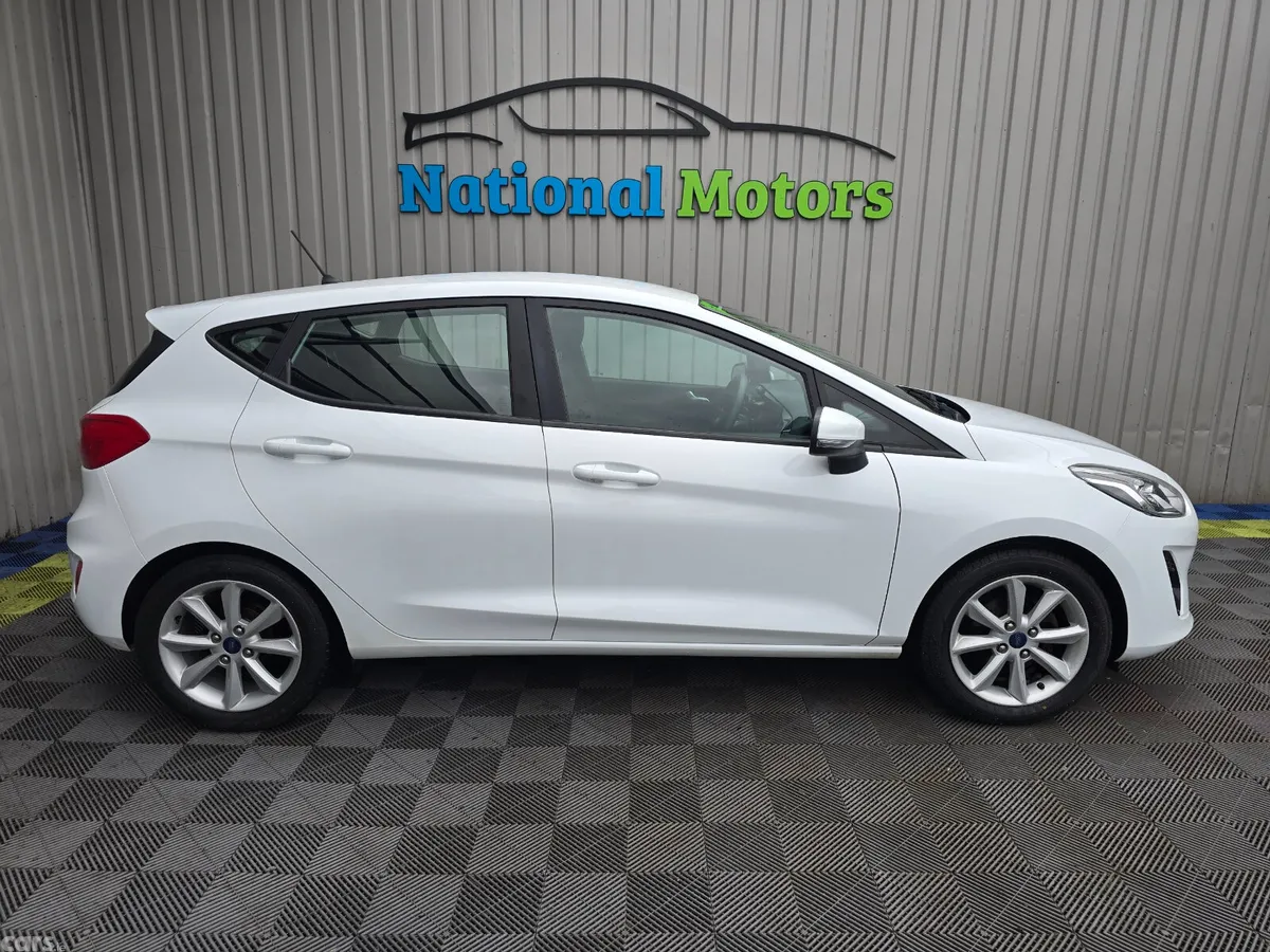 Ford Fiesta Hatchback, Petrol, 2018, White