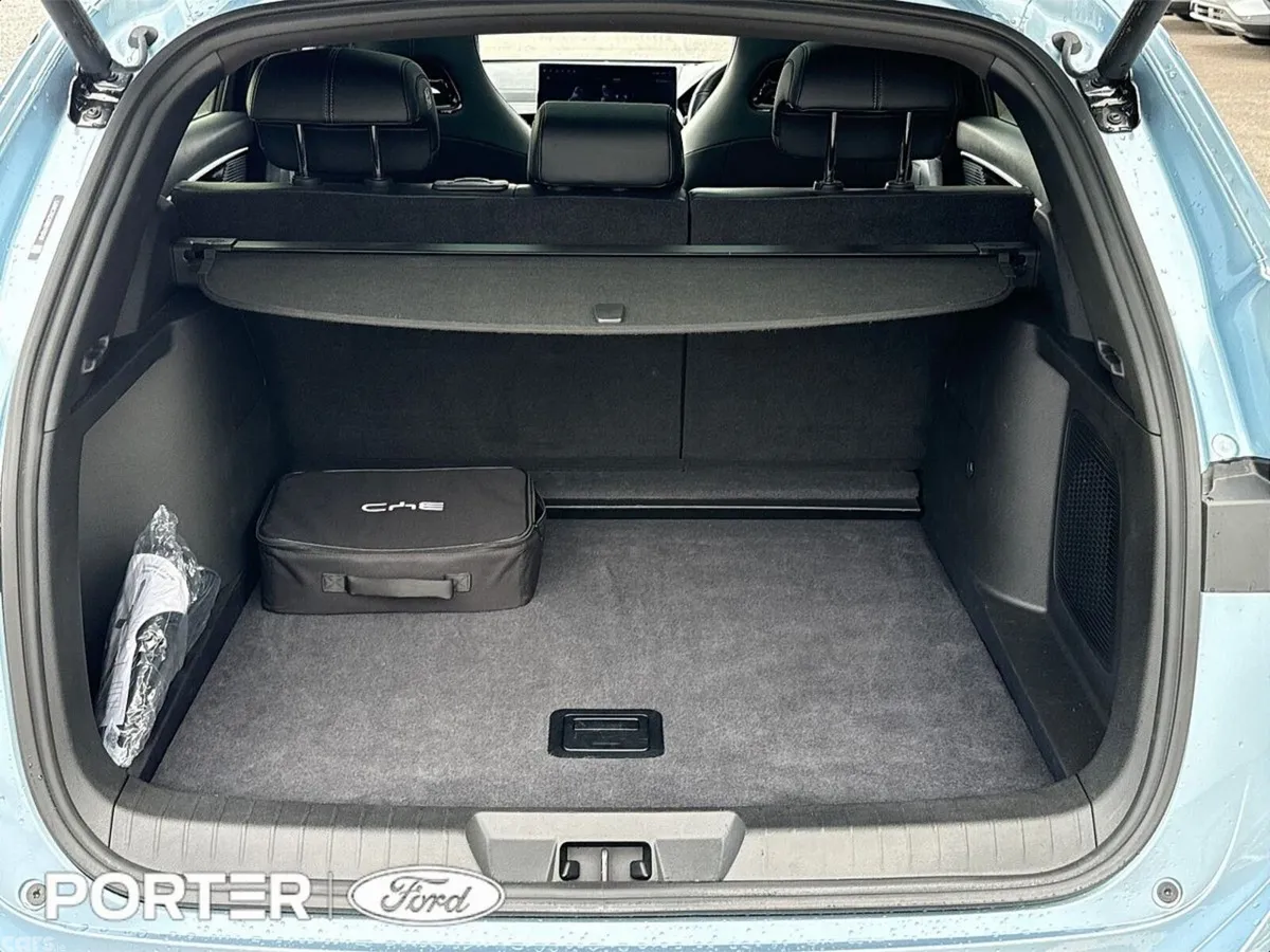 BYD SEAL U SUV, Petrol Hybrid, 2025, Blue