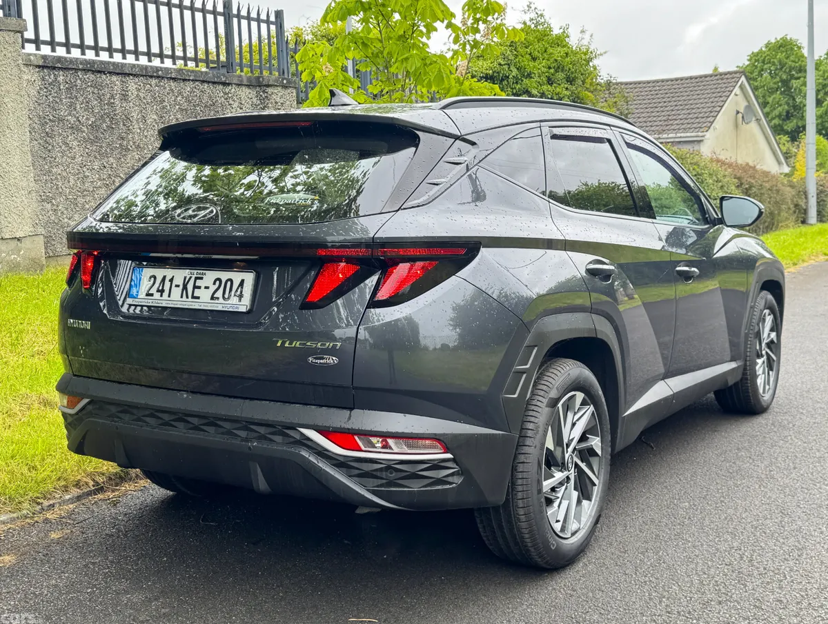 Hyundai Tucson SUV, Diesel, 2024, Grey