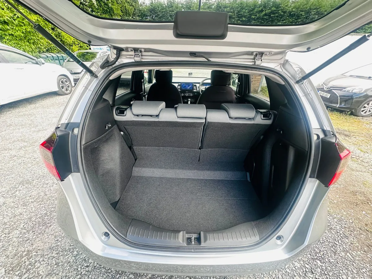 Honda Fit Hatchback, Petrol Hybrid, 2020, Silver