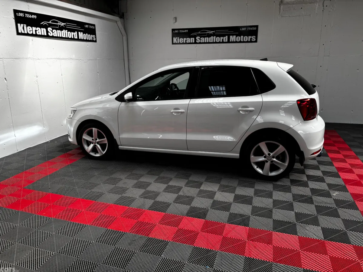 Volkswagen Polo Hatchback, Petrol, 2016, White
