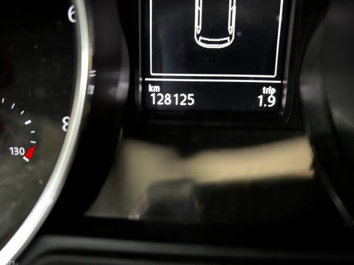 Volkswagen Polo Hatchback, Petrol, 2016, White