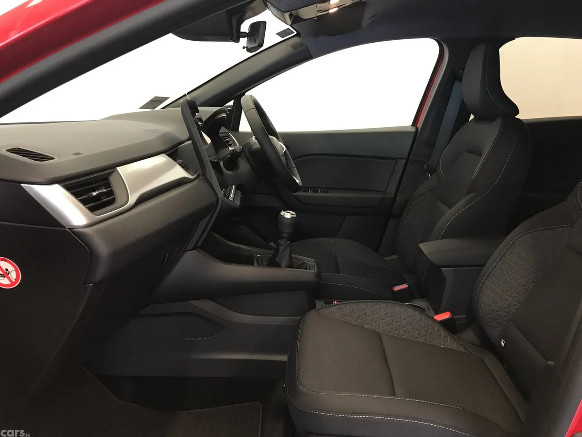 Renault Captur Hatchback, Petrol, 2026, Red