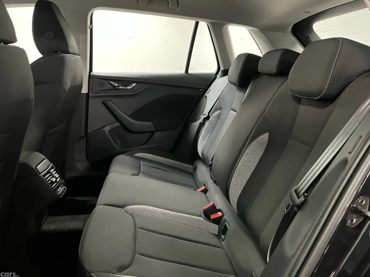 Skoda Kamiq Hatchback, Petrol, 2026, Black