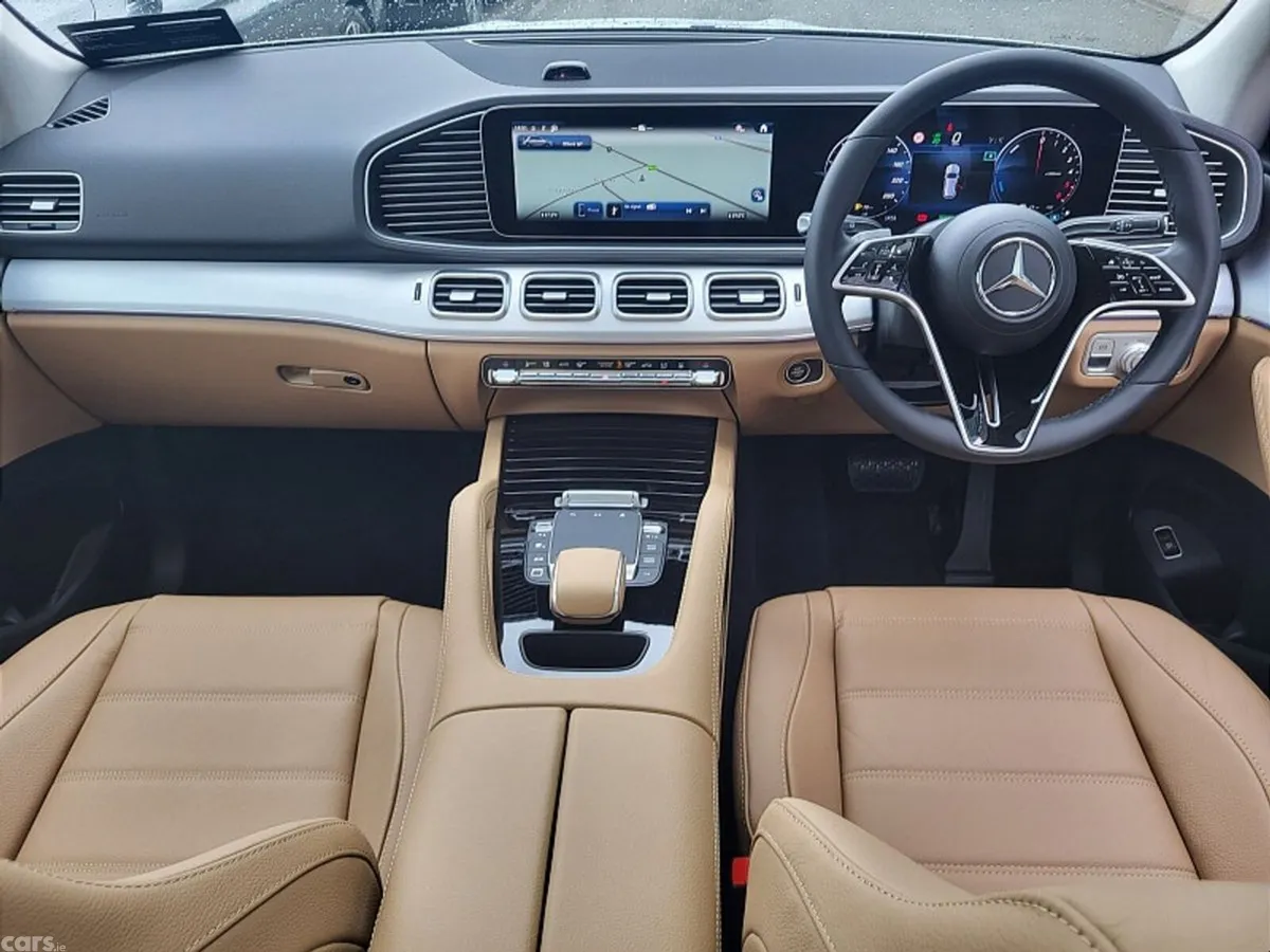Mercedes-Benz GLE SUV, Diesel Plug-in Hybrid, 2027, Silver
