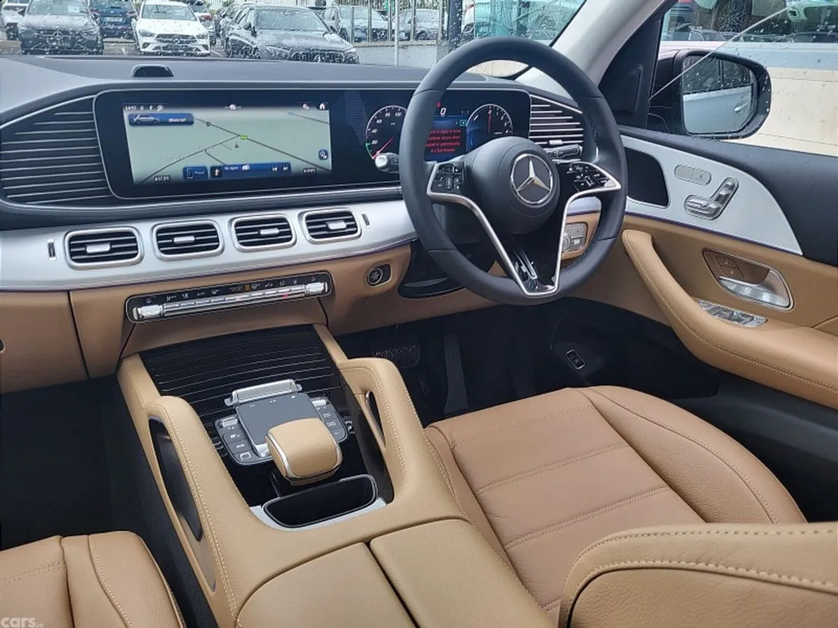 Mercedes-Benz GLE SUV, Diesel Plug-in Hybrid, 2027, Silver