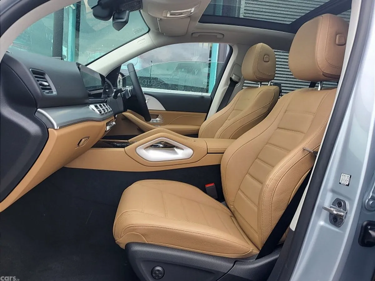 Mercedes-Benz GLE SUV, Diesel Plug-in Hybrid, 2027, Silver