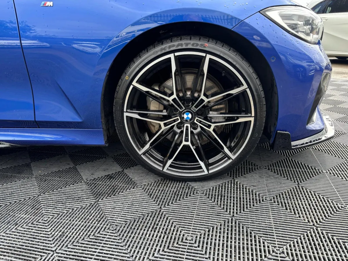BMW 3-Series Saloon, Petrol Hybrid, 2021, Blue