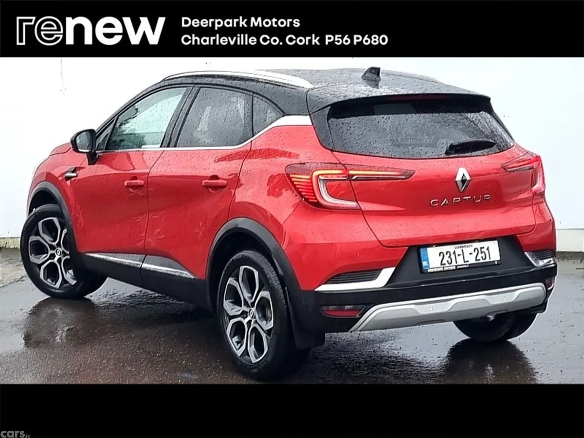Renault Captur Hatchback, Petrol, 2023, Red