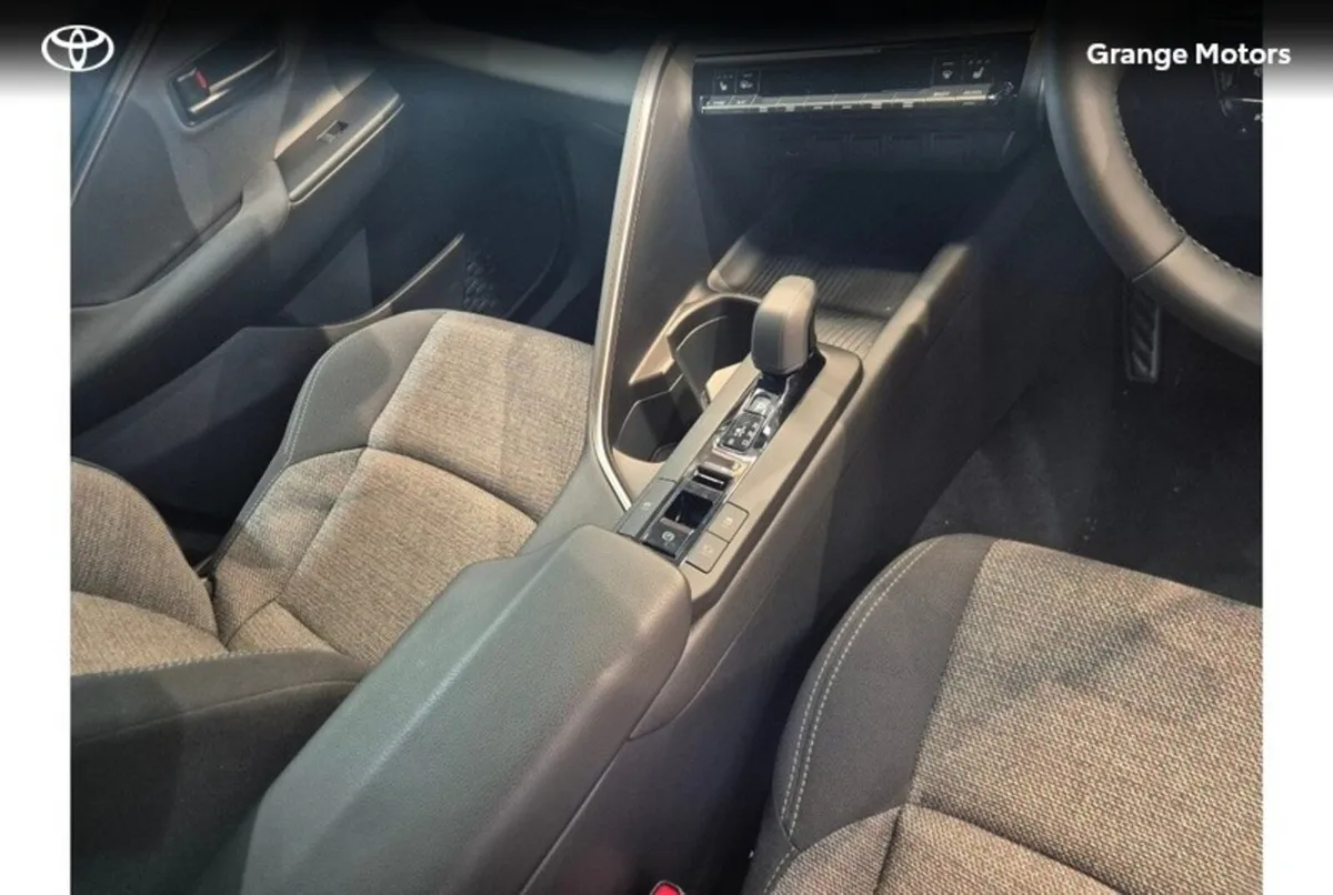 Toyota C-HR SUV, Petrol Hybrid, 2026, Blue