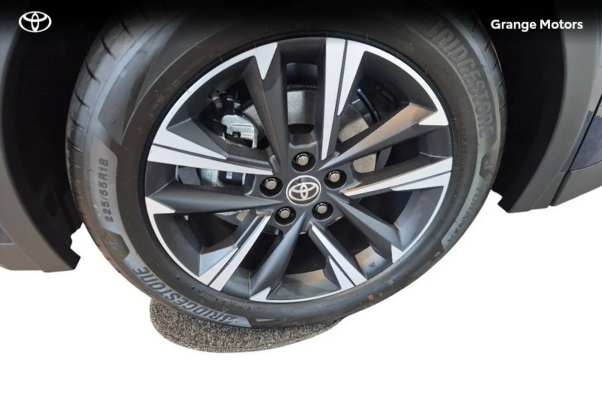 Toyota C-HR SUV, Petrol Hybrid, 2026, Blue