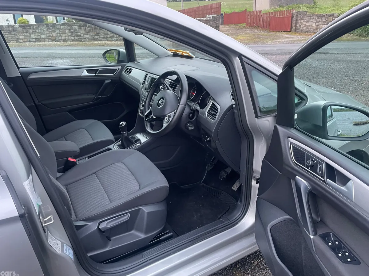 Volkswagen Golf Estate, Diesel, 2016, Silver