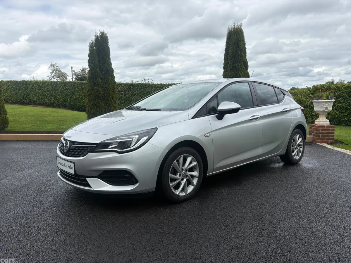 Vauxhall Astra Hatchback, Diesel, 2020, Silver
