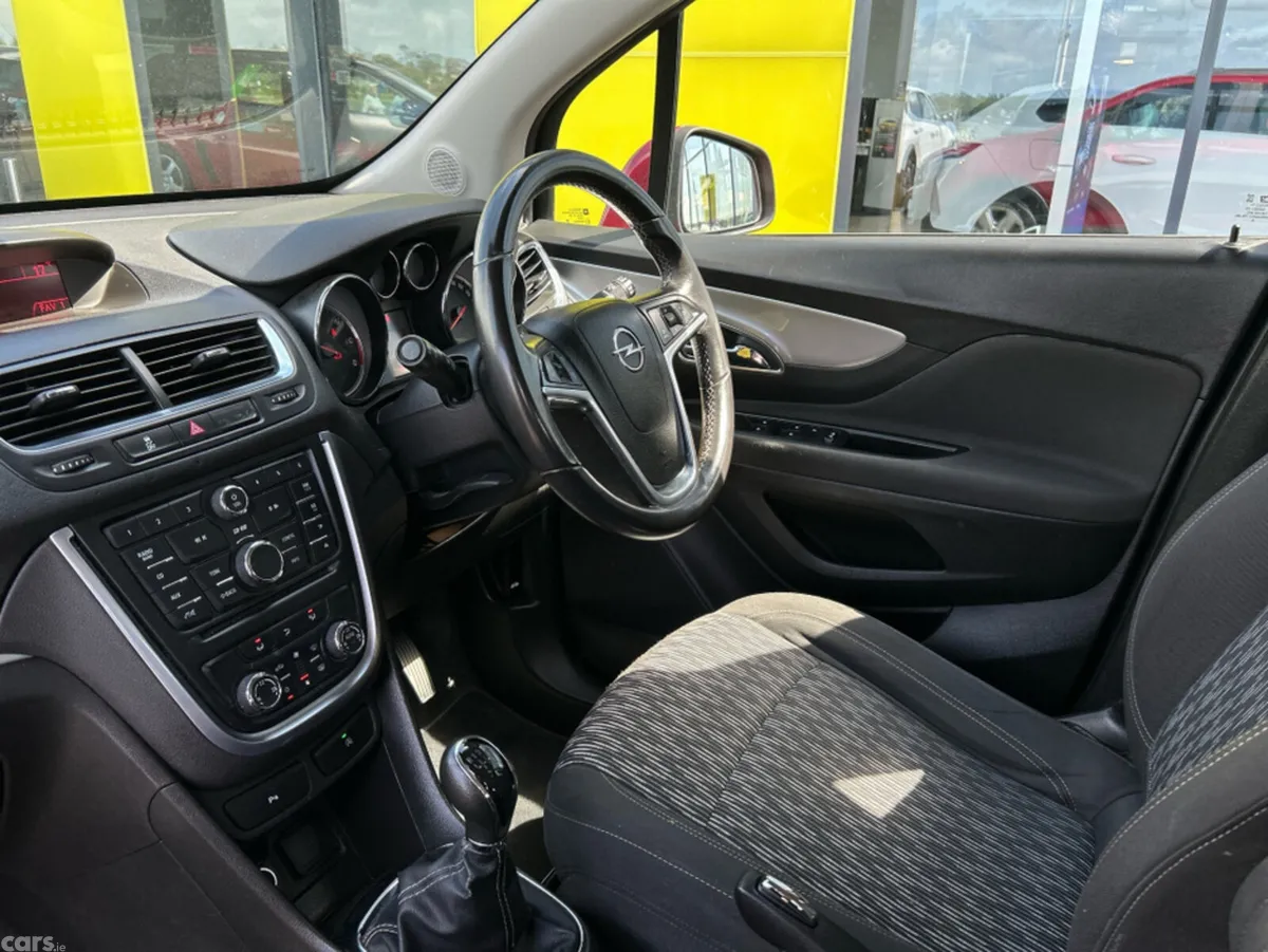 Opel Mokka Hatchback, Diesel, 2015, Red