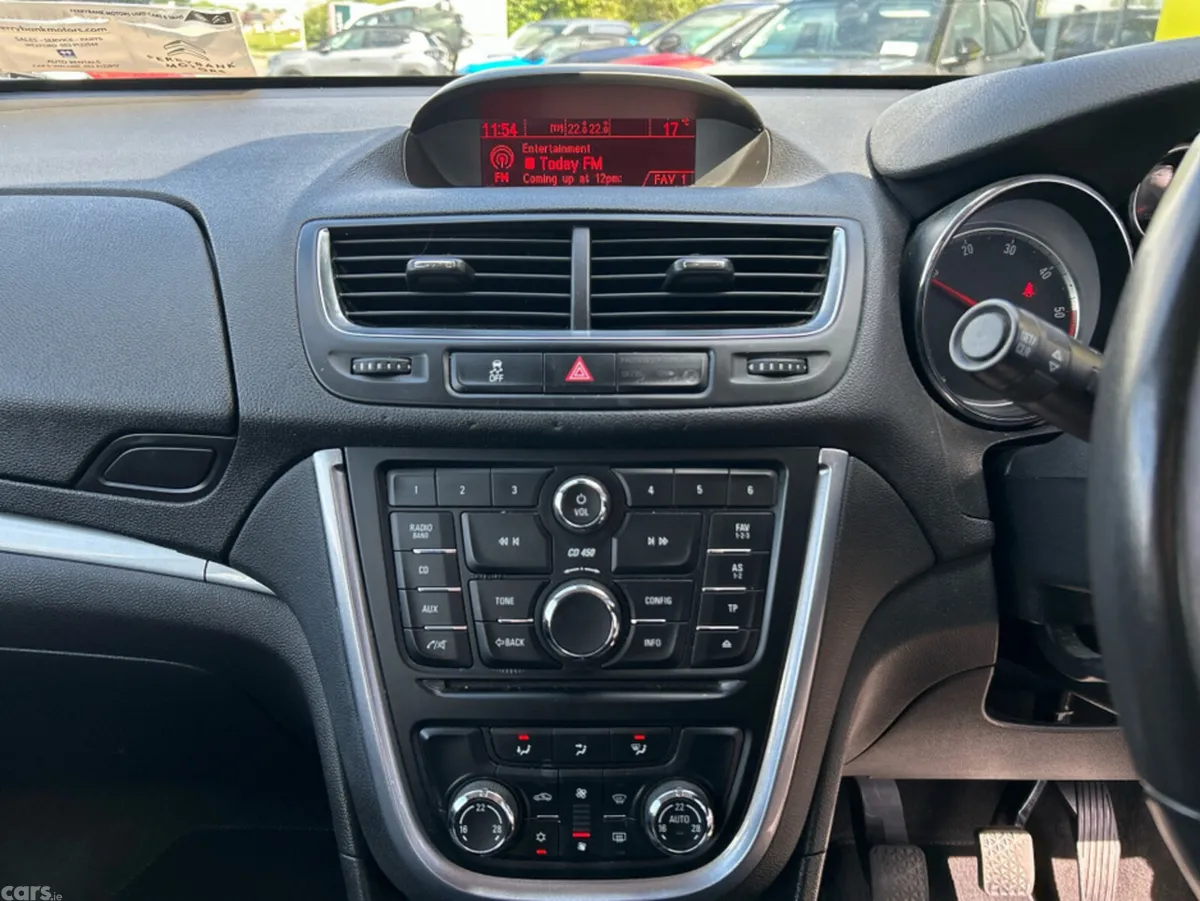 Opel Mokka Hatchback, Diesel, 2015, Red