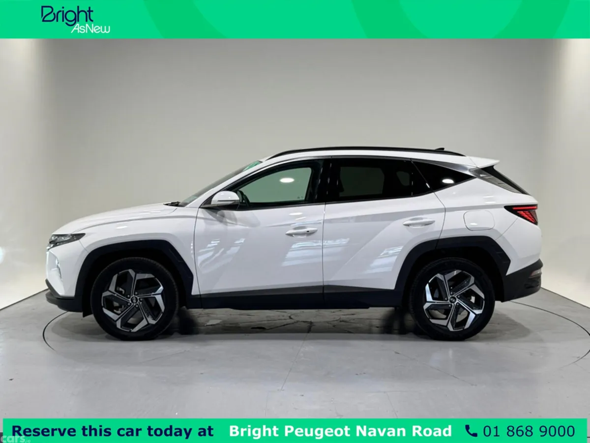 Hyundai Tucson MPV, Petrol Hybrid, 2023, White