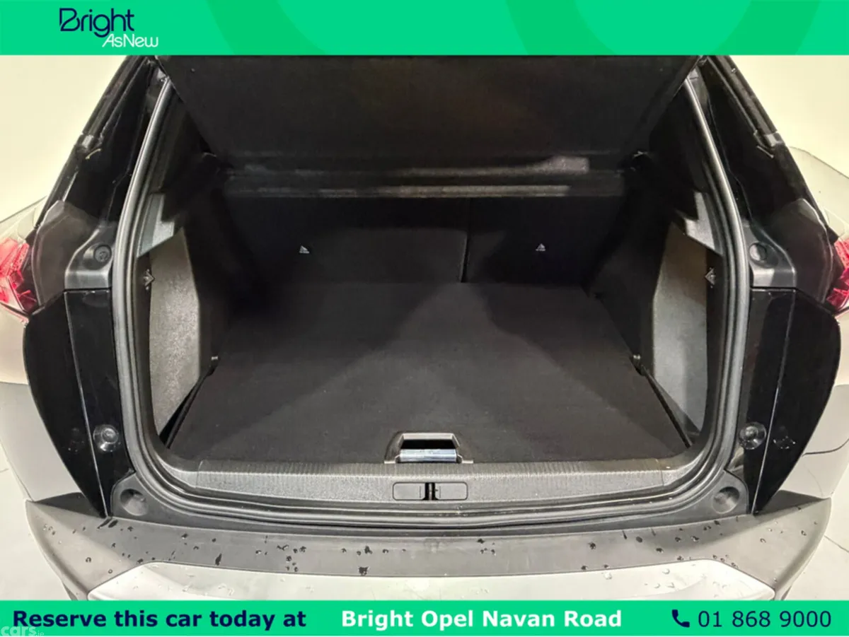 Peugeot 2008 MPV, Petrol, 2023, Black