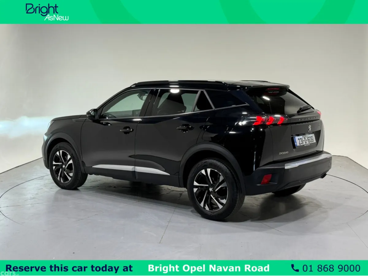 Peugeot 2008 MPV, Petrol, 2023, Black