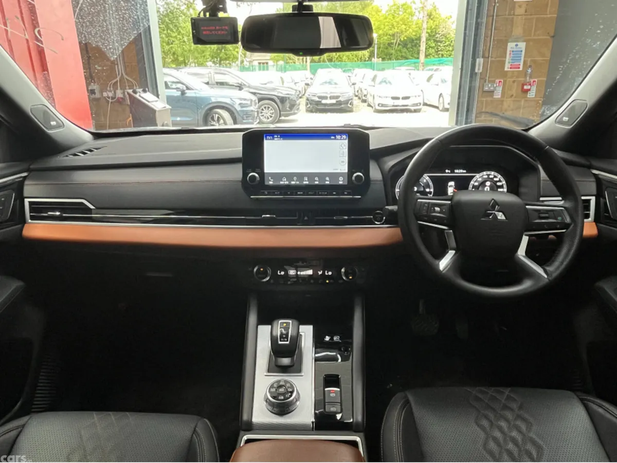 Mitsubishi Outlander SUV, Petrol Plug-in Hybrid, 2024, Grey