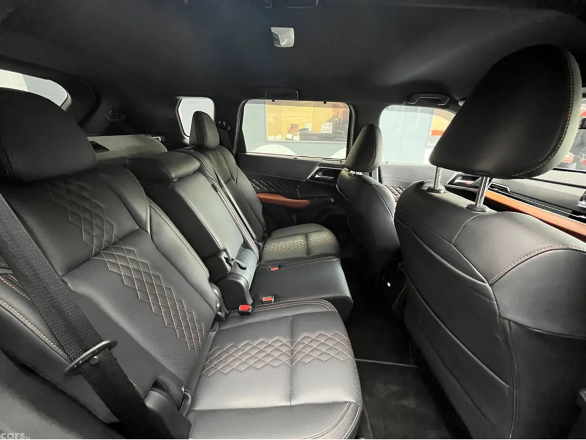 Mitsubishi Outlander SUV, Petrol Plug-in Hybrid, 2024, Grey