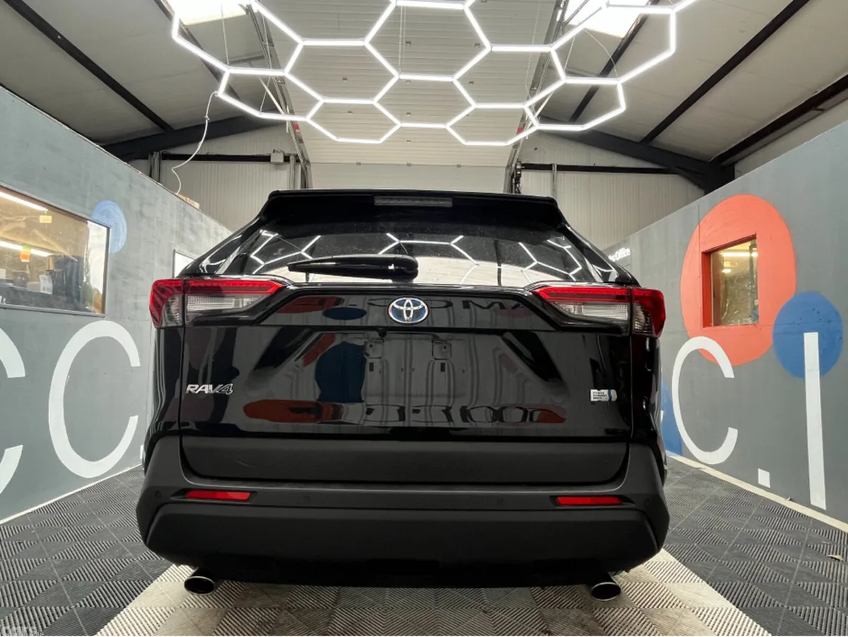 Toyota RAV4 SUV, Petrol Hybrid, 2023, Black