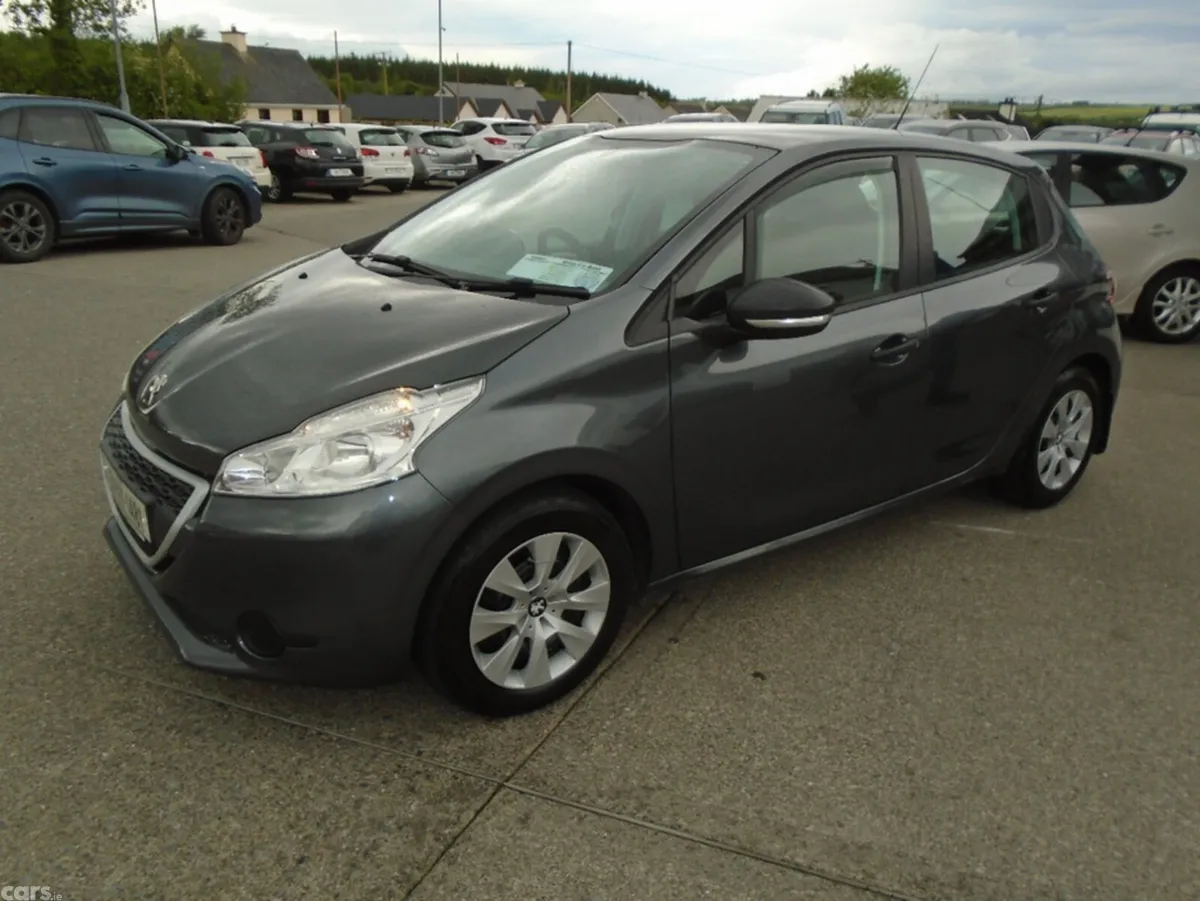 Peugeot 208 Hatchback, Diesel, 2015, Grey
