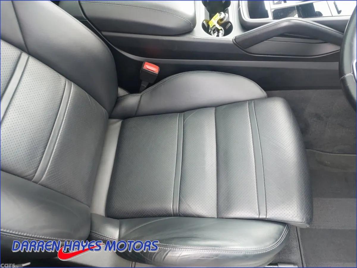 Porsche Cayenne SUV, Petrol Plug-in Hybrid, 2021, White