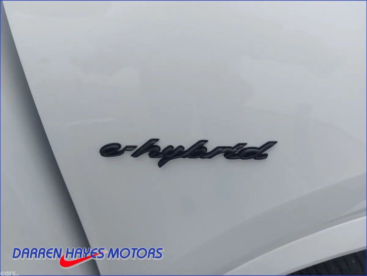 Porsche Cayenne SUV, Petrol Plug-in Hybrid, 2021, White